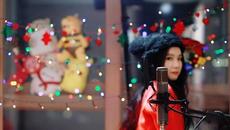 Bobby Helms - Jingle Bell Rock ( cover by J.Fla ) - Videoclip.bg