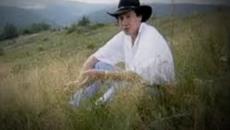 Бисер Киров - Една любов осмисля целия живот - Videoclip.bg