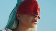 Докторе докторе в музика..Докторе не искам да умирам!!! ПРЕВОД Lady Gaga - 911 - Videoclip.bg