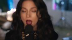 Paty Cantú - Diciembre - Videoclip.bg