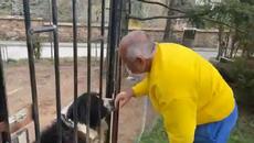 Бойко Борисов и красивото му куче - Videoclip.bg