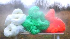 How to Make Colored Elephant Toothpaste - Videoclip.bg