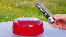 Experiment: XXL Firecracker vs Jelly - Videoclip.bg