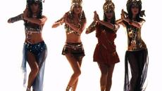 Walk Like An Egyptian - The Girls With The Bangles - Live - HD - превод - Videoclip.bg