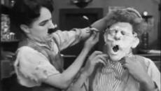 Чарли Чаплин  парикмахер - Videoclip.bg