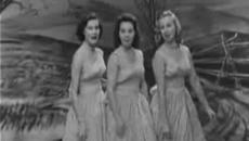 Чао чао любов! Bye bye love - The Ladell Sisters - Videoclip.bg