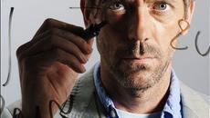 Завладяващият д-р Хаус - Хю Лори и рецептата му за щастие - Videoclip.bg