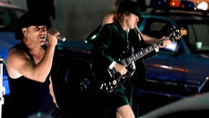 Safe in New York City - AC/DC - Remastered HD - Превод - Videoclip.bg