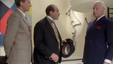 Случаите на Поаро - Поаро и постоянният клиент (Poirot - Four And Twenty Blackbirds) S01E04 - Videoclip.bg