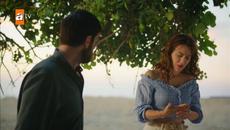 Hande, Yaman'ı taşa tutuyor - Kalp Yarası 2. Bölüm - Videoclip.bg