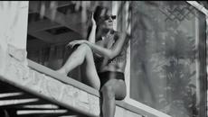 Σάκης Αρσενίου - Δεν Θέλω Να Βλέπω Κανένα - не искам да виждам никой - Videoclip.bg