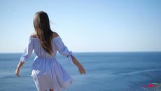 Эта музыка нравится всем! Потрясающе красивая мелодия Саксофона и Моря трогает душу и носит вдаль! - Videoclip.bg