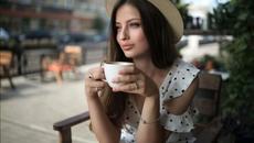 Азамат Исенгазин  -  Расскажи мне о себе - Videoclip.bg