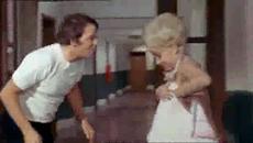 Хайде на къмпинг (Carry on Camping 1969) Е02 - Videoclip.bg