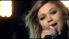 Kelly Clarkson - My Life Would Suck Without You - Videoclip.bg
