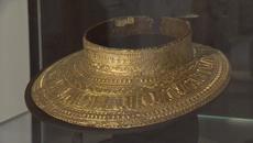 За първи път НИМ показа златен тракийски нагръдник, открит през 1995 г. - Videoclip.bg