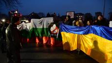 Протеста в Донецк и Луганск беляза решението на Путин - Videoclip.bg