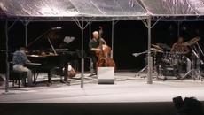 Keith Jarrett Trio - If I Were A Bell (Frank Loesser) LIVE in Tokyo (1993) - Videoclip.bg