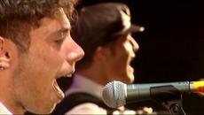 Tourlou The Band - Ξενιτεμένα μου πουλιά LIVE @ SCHOOLWAVE 2015 - Videoclip.bg