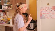 ИВАНЕ, ИДИ ЗА ОЛИО - Светът на Ванката - Videoclip.bg