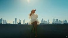 Артур Пирожков & Клава Кока — Хочешь (Премьера клипа, 2022) - Videoclip.bg