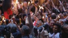 Чудото се случи за Великден - Благодатният огън слезе в Йерусалим - Videoclip.bg