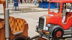 Вики се вози на камиончетата ! - Videoclip.bg