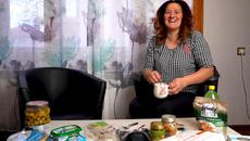 Обсъждаме "ЕРГЕНЪТ" докато  Опитваме Турски Храни - Videoclip.bg