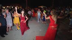 Дуо Сладко Медено - Излезе Радка Оп-са Video - Videoclip.bg