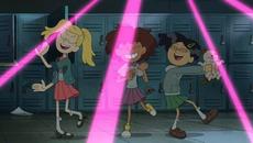 Амфибия С03 Е17 (All In) 1 част бг.аудио - Videoclip.bg