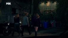 Sleepy Hollow  s02 ep14 - Videoclip.bg