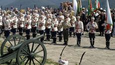 С тържествена заря в Габрово започнаха честванията за 145-годишнината от Шипченската епопея - Videoclip.bg