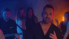 Χρήστος Σεβαστός - Όλο Περισσότερο Σ’ Αγαπώ • Official Music Video (4K) - Videoclip.bg