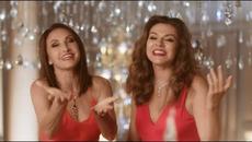 Афина и Елена Шевченко - Зажигай - Videoclip.bg