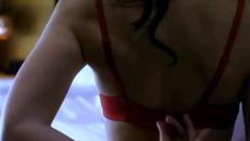 Rubi - A Quién Le Importa / Camila Sodi - Videoclip.bg