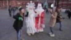 Танцувам защото аз съм щастлив! Happy Day (We Are From MOSCOW) - Videoclip.bg