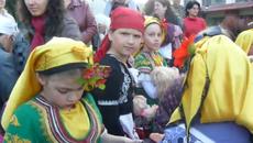 Цветница и Лазаровден в Пловдив! 2014 Празничен концерт с вокални и танцови ансамбли - Videoclip.bg